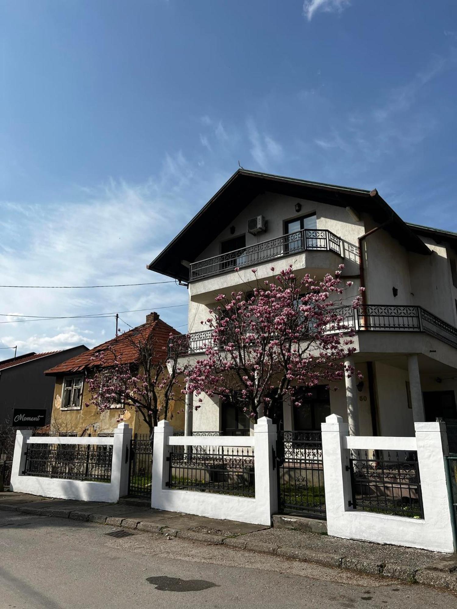 Hostel Tuzla Luaran gambar