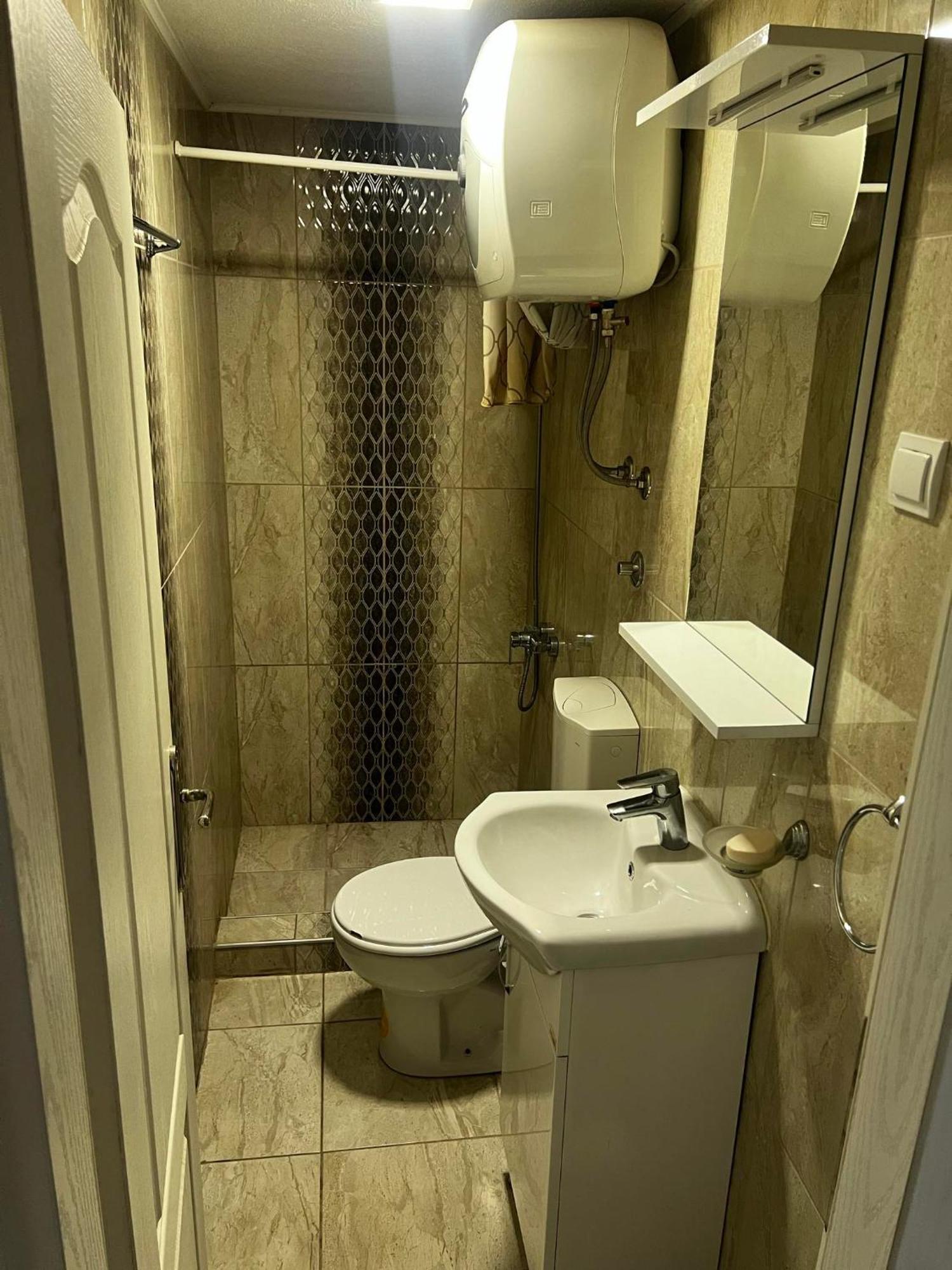 Hostel Tuzla Luaran gambar