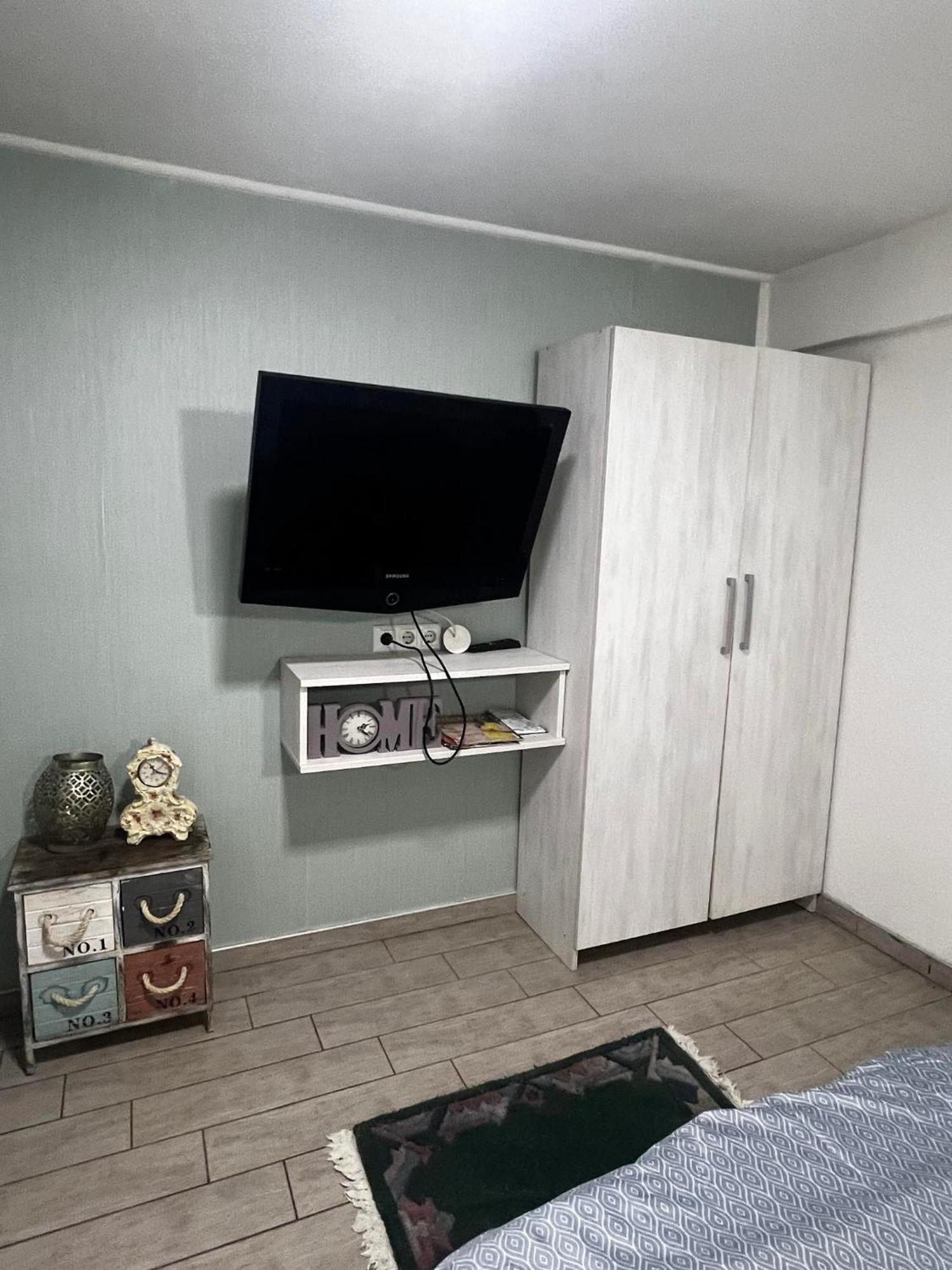 Hostel Tuzla Luaran gambar