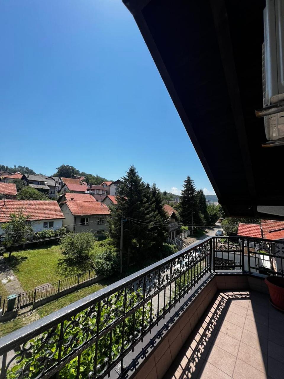 Hostel Tuzla Luaran gambar