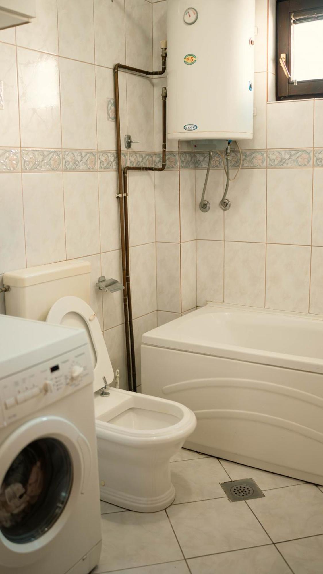 Hostel Tuzla Luaran gambar