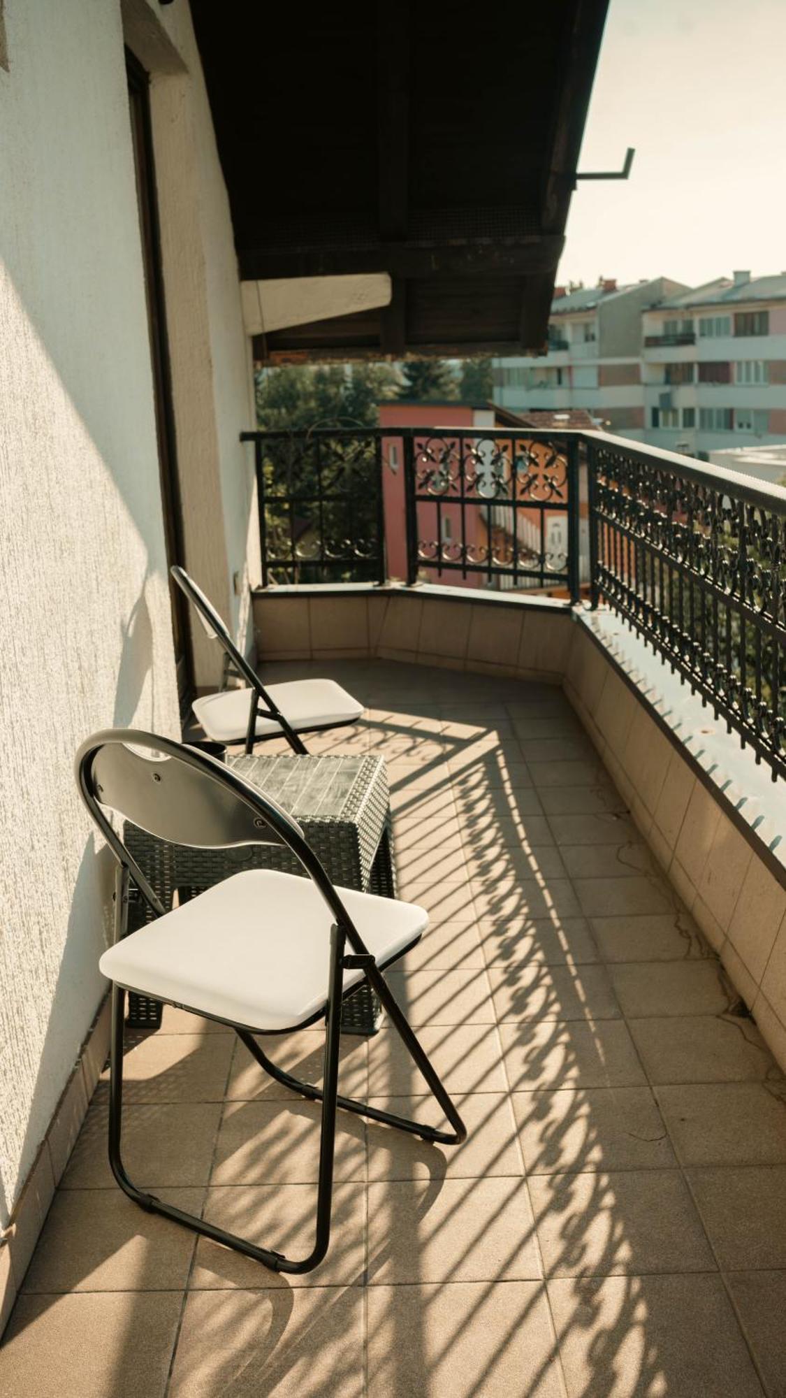 Hostel Tuzla Luaran gambar