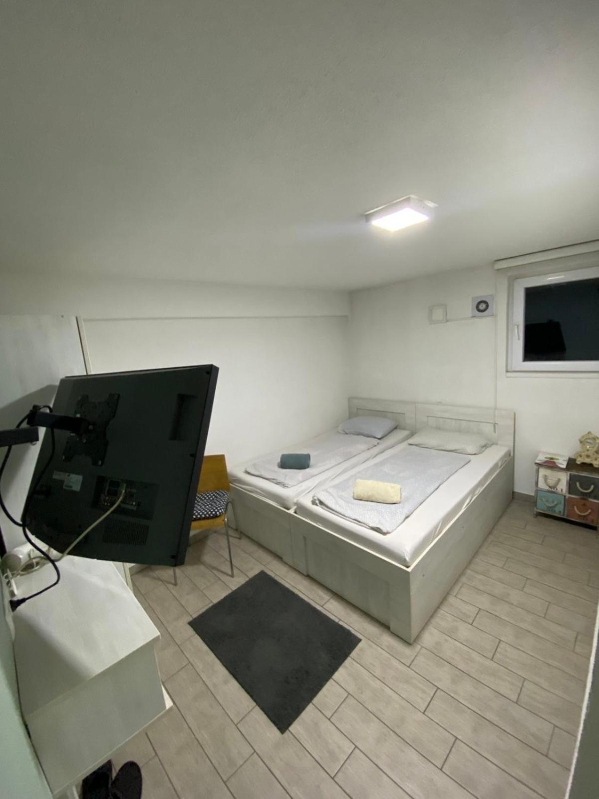 Hostel Tuzla Luaran gambar