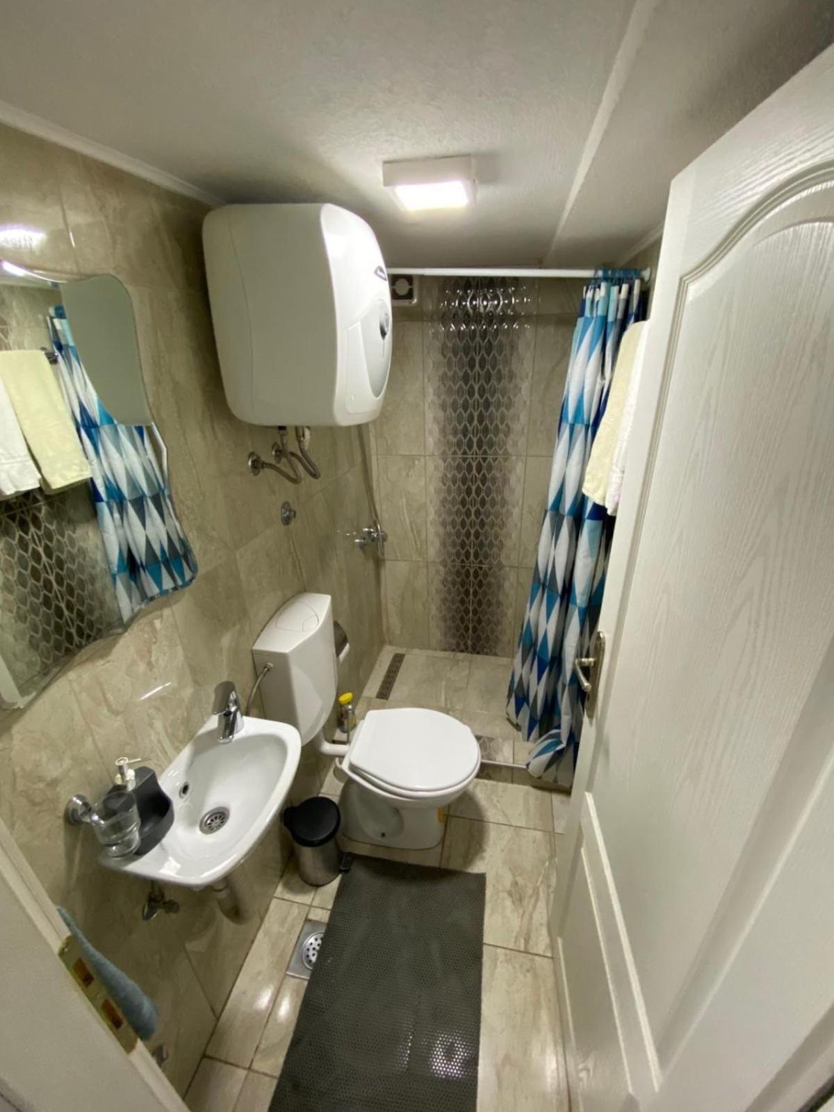 Hostel Tuzla Luaran gambar