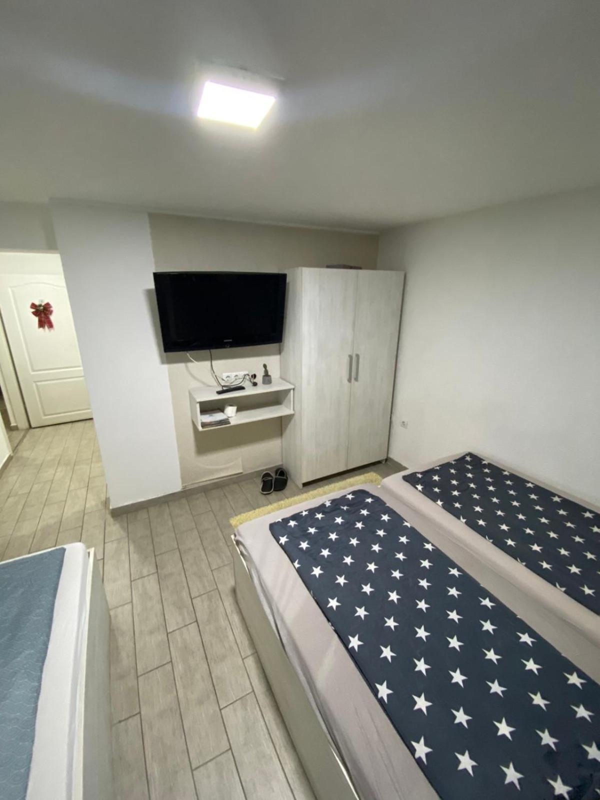 Hostel Tuzla Luaran gambar