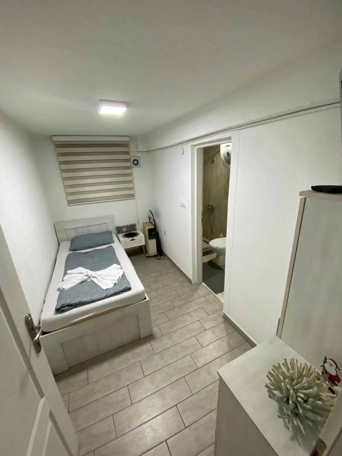 Hostel Tuzla Luaran gambar
