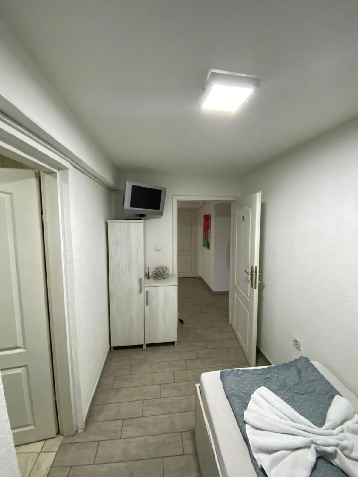 Hostel Tuzla Luaran gambar